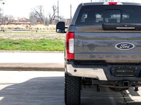 Used 2018 Ford F250 Lariat w/ Lariat Ultimate Package image 44