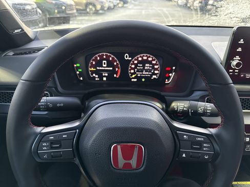 Used 2025 Honda Civic Type R image 29