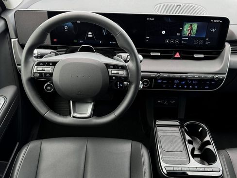 Used 2025 Hyundai Ioniq 5 SEL image 17