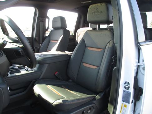 Used 2024 GMC Sierra 2500 AT4 w/ AT4 Premium Plus Package AWD/4WD image 24