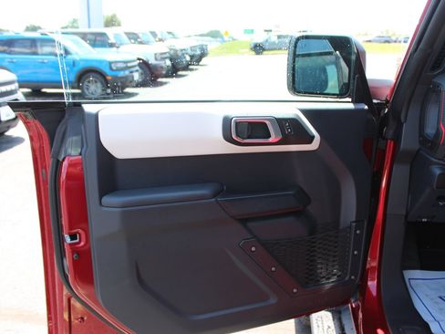 New 2026 Ford Bronco Outer Banks w/ Sasquatch Package AWD/4WD image 22