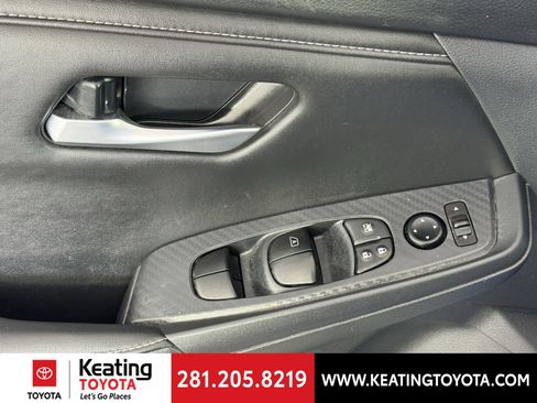 Used 2025 Nissan Sentra SV image 12