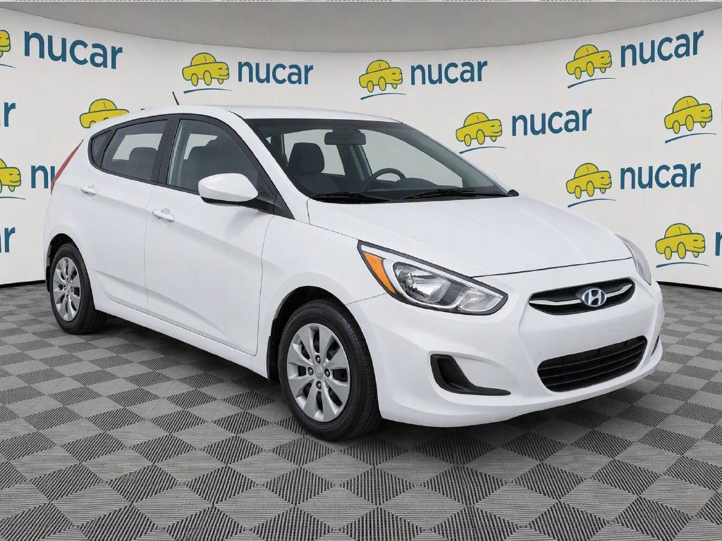 Used 2017 Hyundai Accent SE FWD image 2