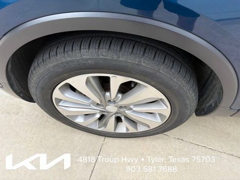 Used 2019 Buick Encore Preferred FWD image 4