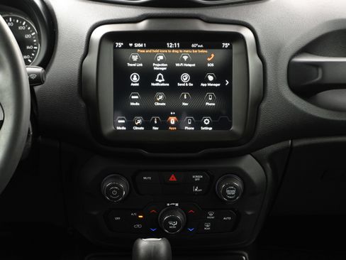 Used 2023 Jeep Renegade Altitude image 5
