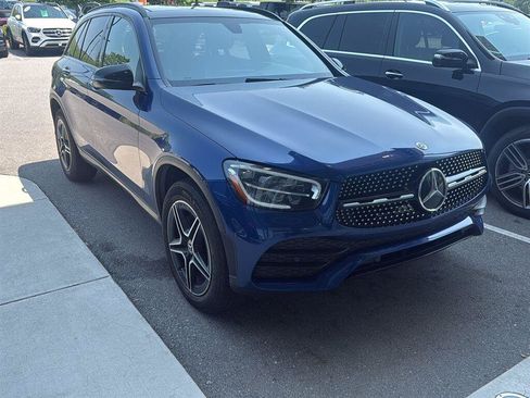 Used 2021 Mercedes-Benz GLC 300 image 1