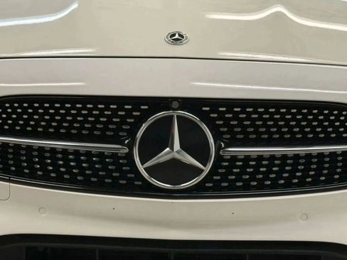 Used 2022 Mercedes-Benz E 350 Sedan w/ AMG Line Exterior image 5