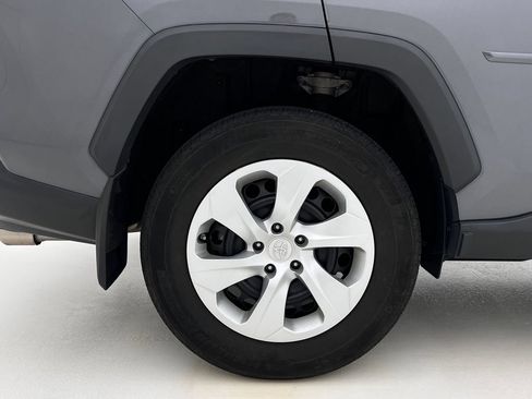 Used 2023 Toyota RAV4 LE AWD/4WD image 28
