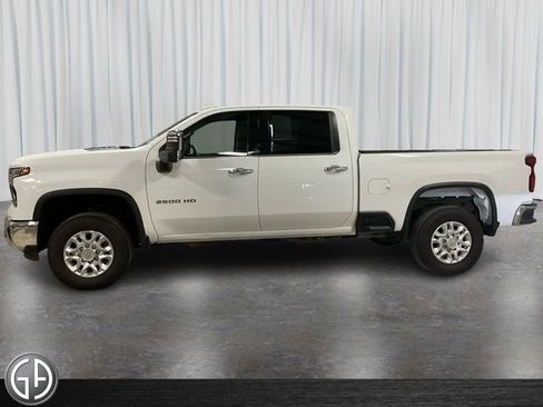Used 2024 Chevrolet Silverado 2500 LTZ image 8