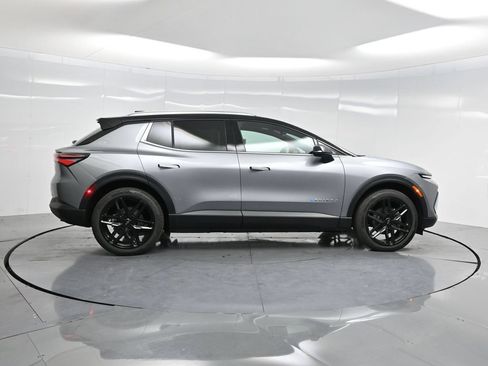 New 2026 Chevrolet Equinox EV LT w/ LPO, Blackout Package AWD/4WD image 58