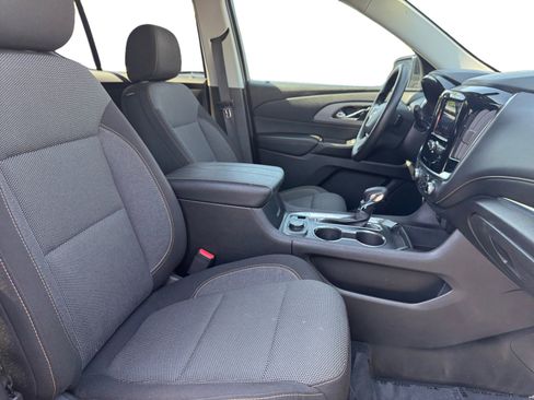 Used 2021 Chevrolet Traverse LS FWD image 15