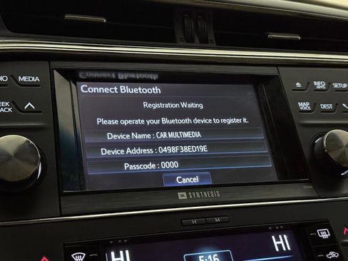 Used 2013 Toyota Avalon Limited w/ Technology Pkg FWD image 33