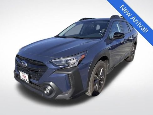 Used 2025 Subaru Outback Onyx Edition image 3