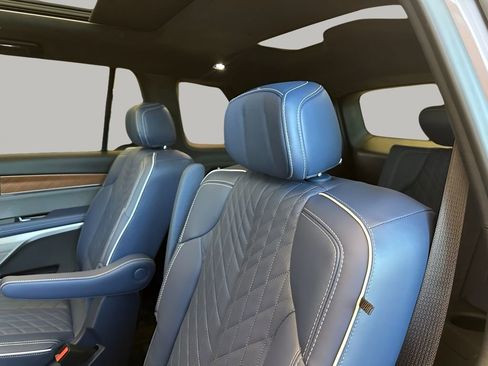 New 2026 Cadillac Vistiq Premium Luxury image 14