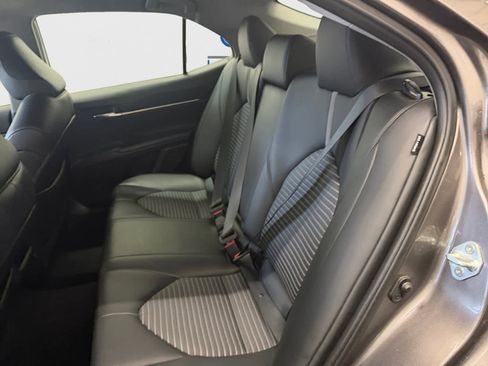 Used 2024 Toyota Camry SE FWD image 13
