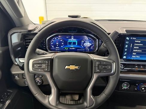 Used 2024 Chevrolet Silverado 1500 LT AWD/4WD image 13