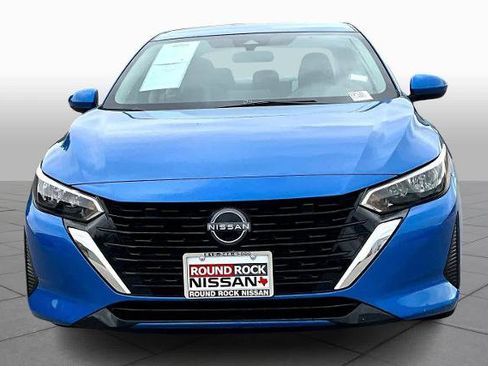 Certified 2025 Nissan Sentra SV image 3