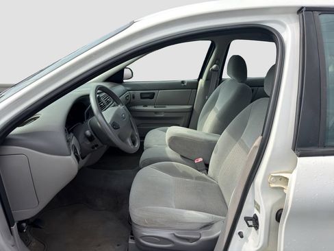 Used 2003 Ford Taurus SE FWD image 9