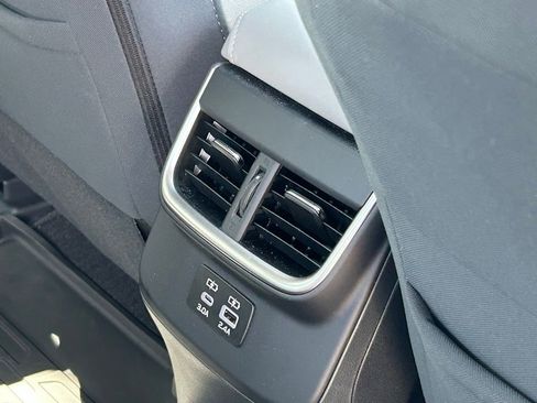 Used 2025 Subaru Legacy Premium image 36