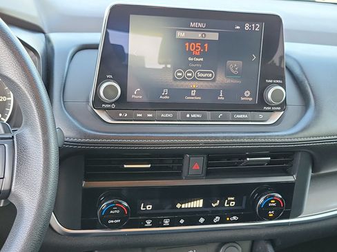 Used 2023 Nissan Rogue SV AWD/4WD image 13