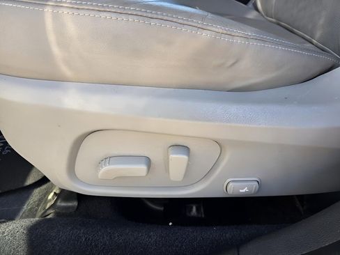 Used 2016 Subaru Forester 2.5i Limited image 16