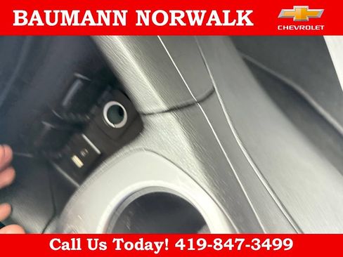 Used 2017 Chevrolet Cruze LT w/ Convenience Package FWD image 29