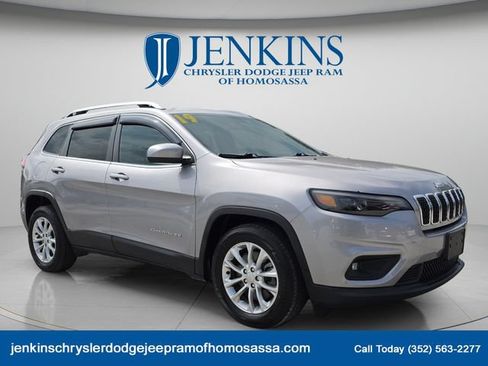 Certified 2019 Jeep Cherokee Latitude w/ Popular Appearance Group FWD image 1