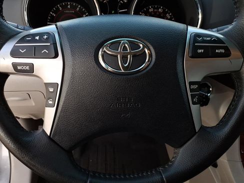 Used 2012 Toyota Highlander Limited image 18