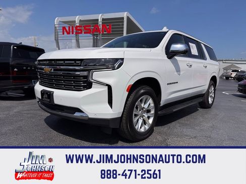 Used 2023 Chevrolet Suburban Premier AWD/4WD image 1