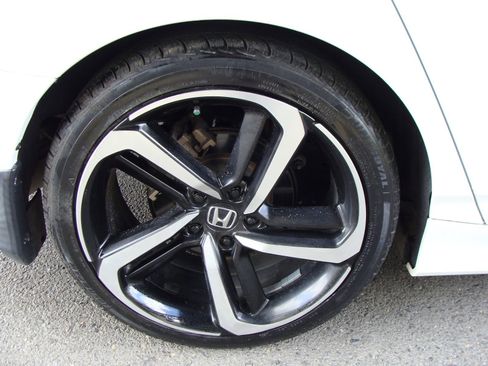 Used 2019 Honda Accord Sport image 36