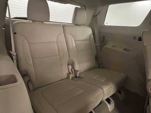 Used 2022 GMC Acadia Denali w/ Denali Ultimate Package image 14