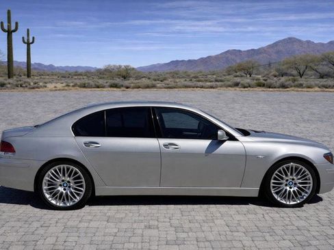 Used 2008 BMW 750i RWD image 4