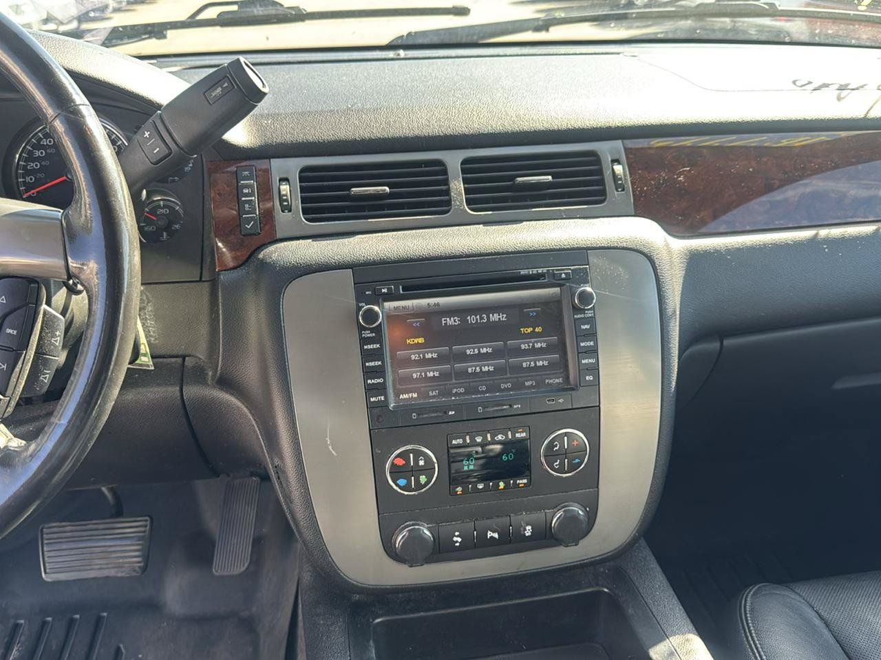Used 2012 GMC Yukon SLT w/ SLT-2 Equipment Package AWD/4WD image 10