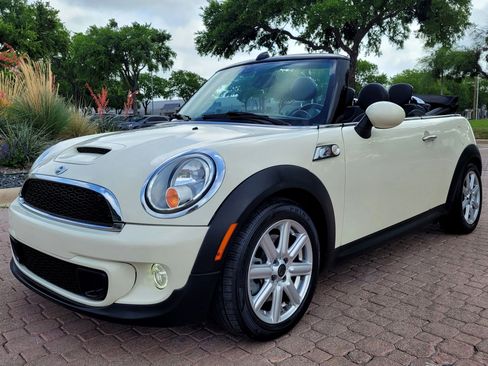 Used 2015 MINI Cooper S FWD image 4