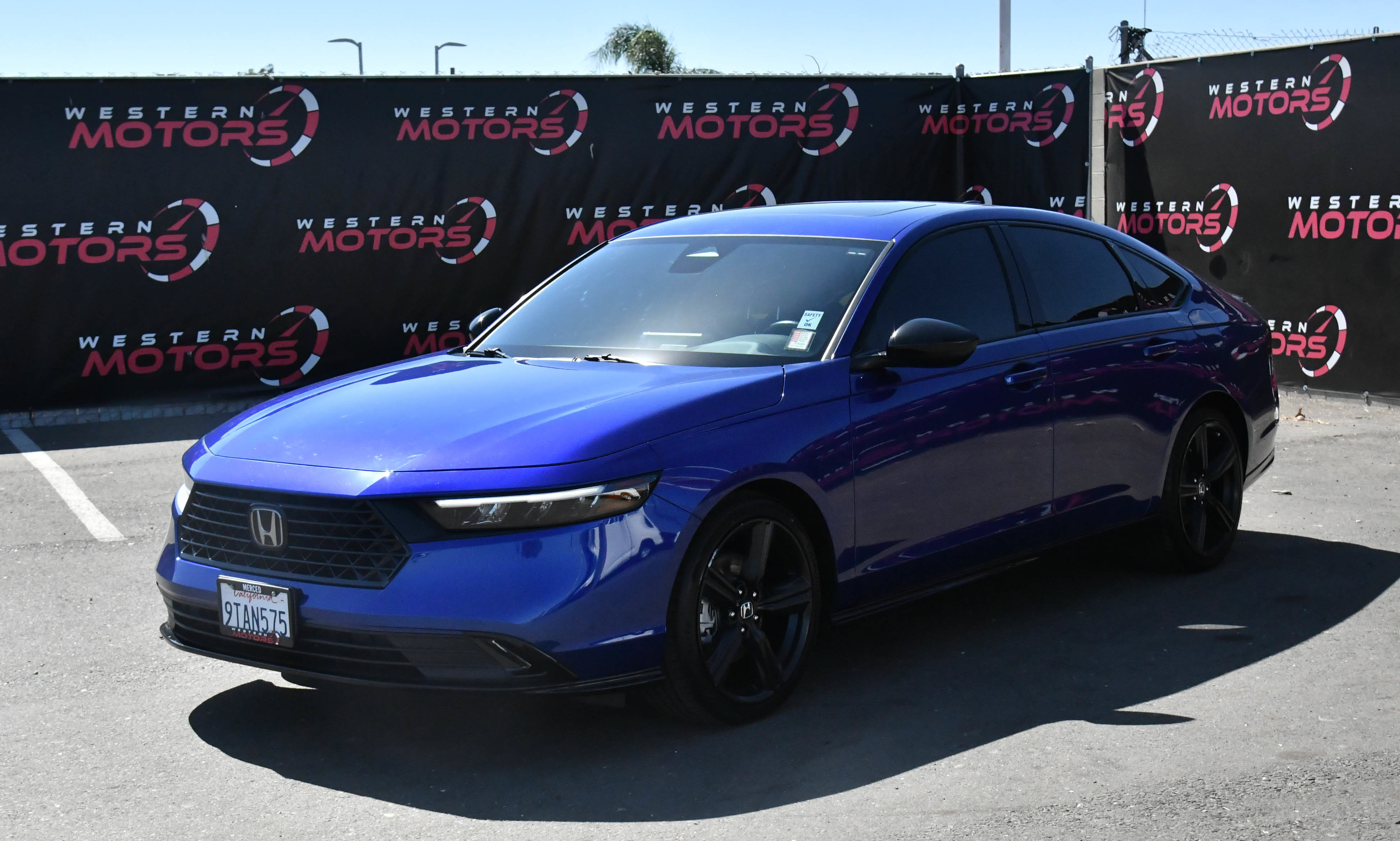 Used 2024 Honda Accord Sport image 3