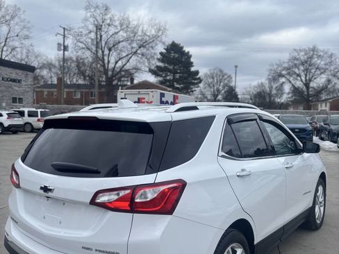 Used 2021 Chevrolet Equinox Premier AWD/4WD image 4