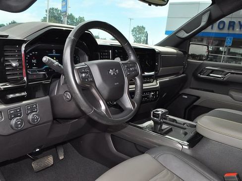 Used 2024 Chevrolet Silverado 1500 ZR2 w/ Technology Package AWD/4WD image 9