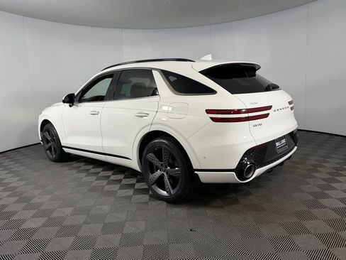 Used 2023 Genesis GV70 2.5T Sport Prestige w/ Sport Prestige Package image 8
