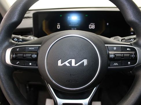 Used 2025 Kia K5 LXS image 27