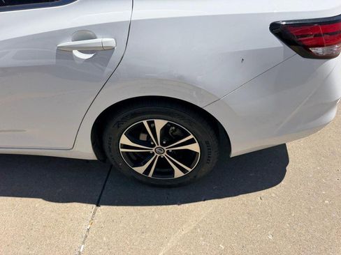 Used 2022 Nissan Sentra SV FWD image 5