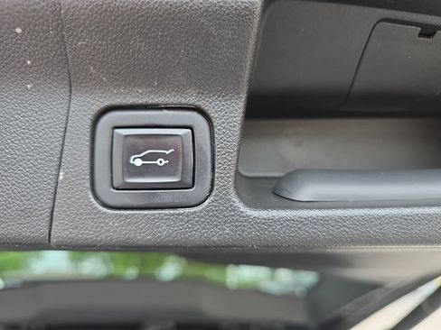 Used 2022 GMC Acadia AT4 w/ Trailering Package AWD/4WD image 14
