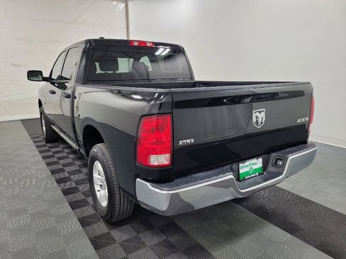 Used 2022 RAM 1500 Classic SLT AWD/4WD image 5