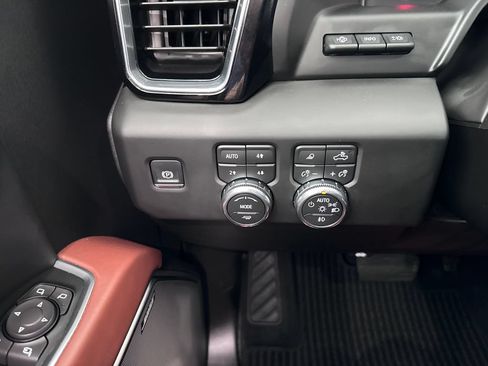 Certified 2026 GMC Sierra 1500 Denali Ultimate AWD/4WD image 26