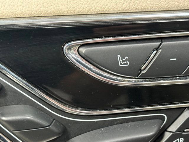Used 2019 Lincoln Navigator L Reserve AWD/4WD image 14