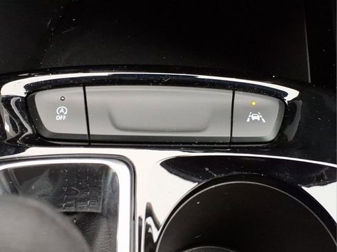 Used 2025 Chevrolet Trax LT w/ Driver Confidence Package image 21