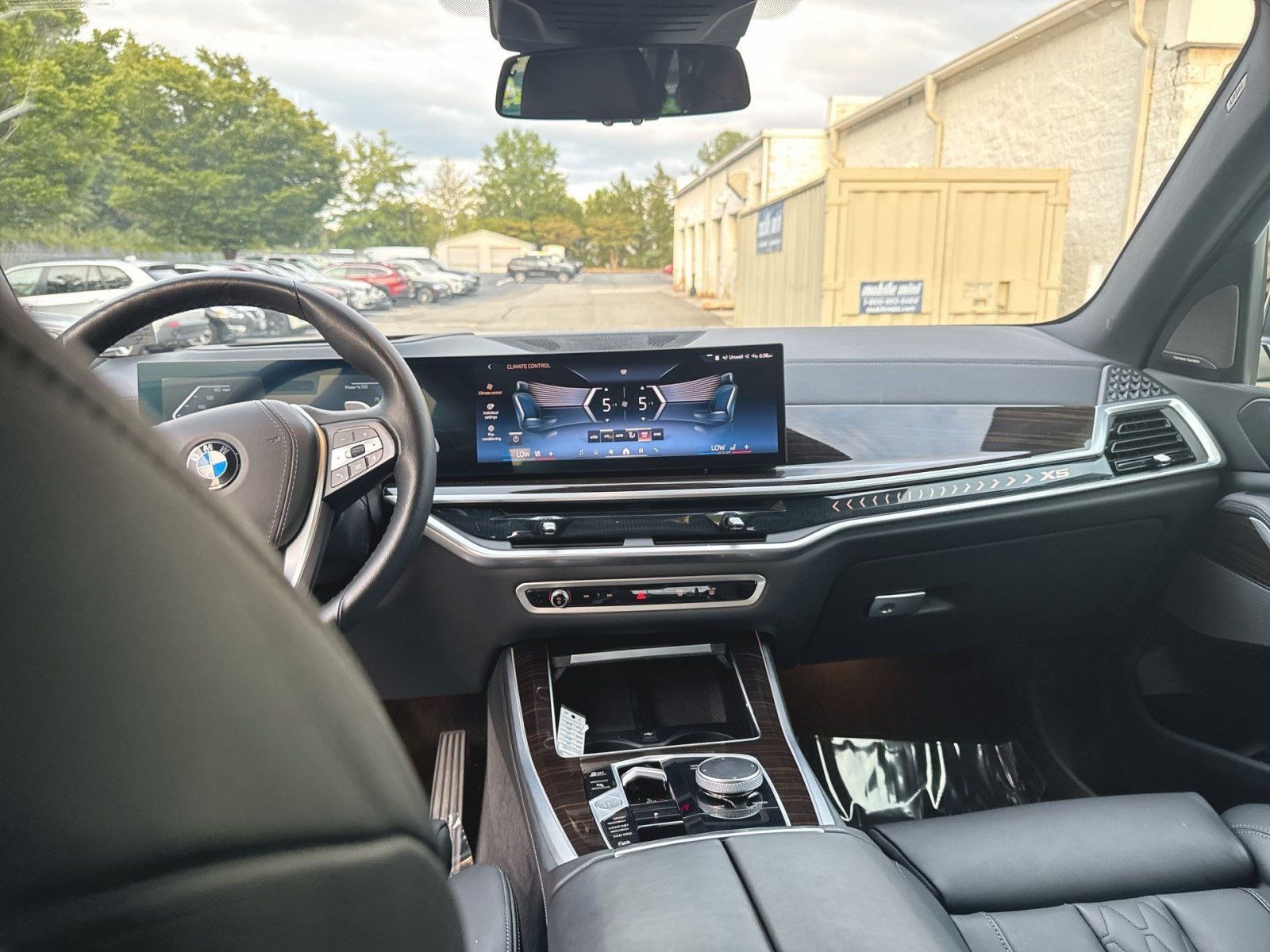 Used 2024 BMW X5 xDrive40i w/ Premium Package AWD/4WD image 12