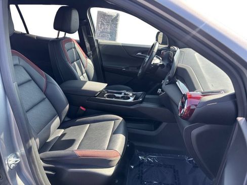 Certified 2025 Chevrolet Equinox RS FWD image 17