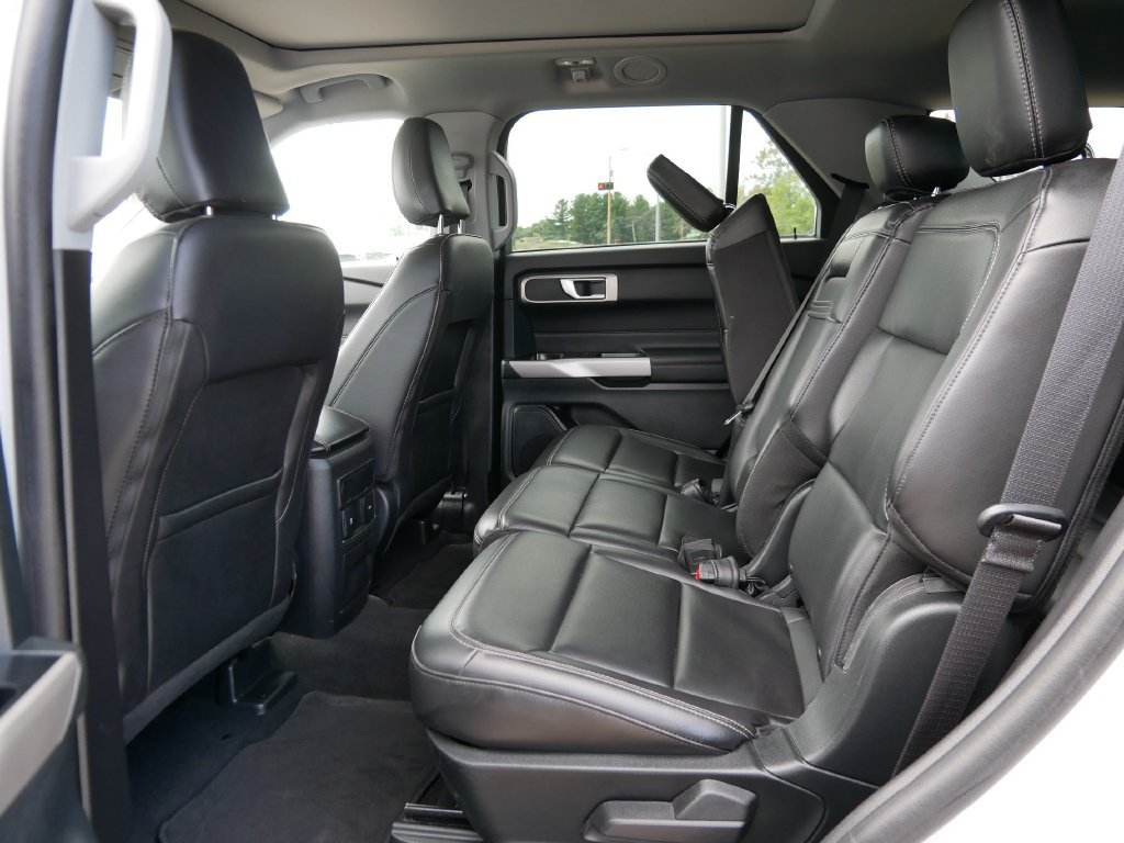 Certified 2023 Ford Explorer XLT AWD/4WD image 10