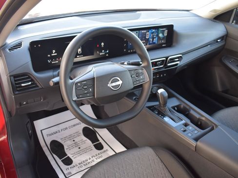 Used 2026 Nissan Sentra SV w/ Floor Mat Package FWD image 24