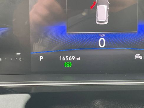 Used 2025 Volkswagen Jetta SE image 35